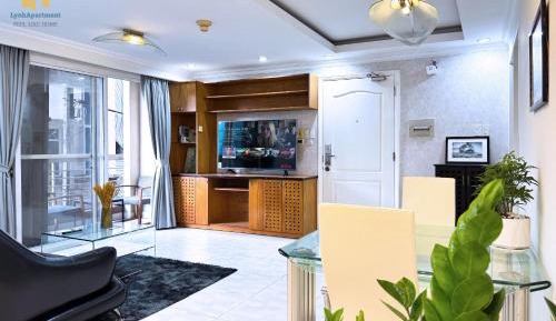 Two-Bedroom Apartment with Balcony
