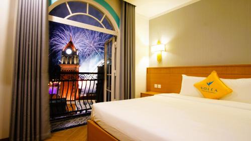 Superior King Room