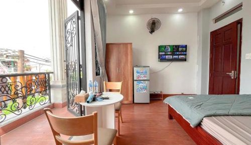 Studio with Balcony