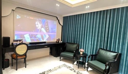 King Room with Balcony