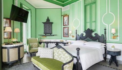 Deluxe Emerald Bay Room, 1 King Bed, Ocean View, Balcony