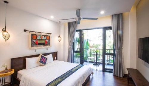King Room with Balcony