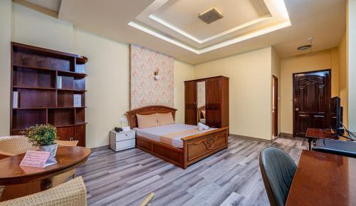 Deluxe Queen Room
