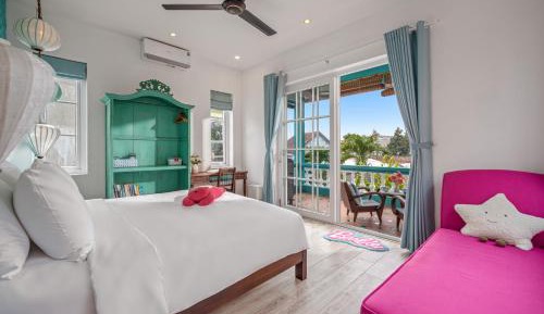 Two-Bedroom Apartment with Balcony and Terrace