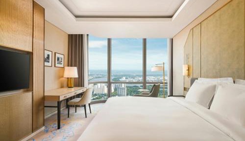 Premier King Room with Sky View