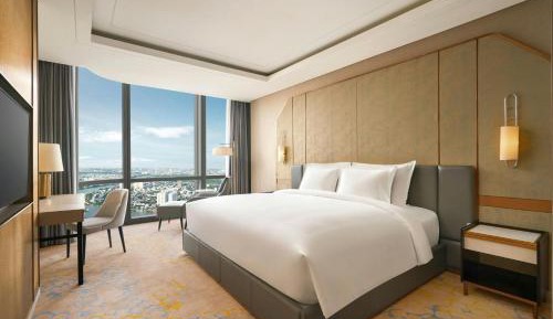 Club King Room with Sky View - Club Lounge Access