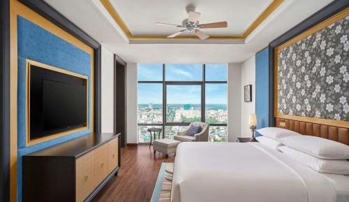 Grand King Suite - Club Lounge Access