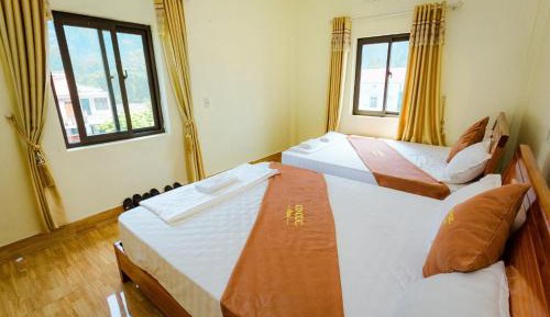 Deluxe Family Room