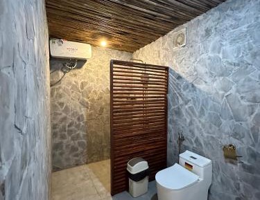 Bungalow - Water Front 