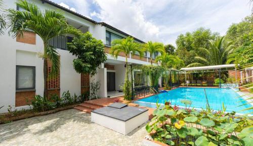 Five-Bedroom House