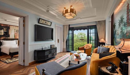 Deluxe Suite