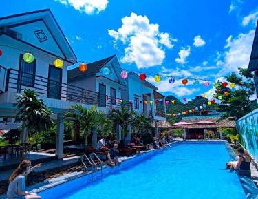 King Room with Pool View