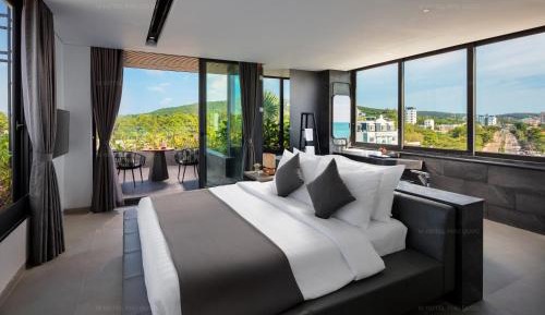 Rooftop Partial Seaview Suite 