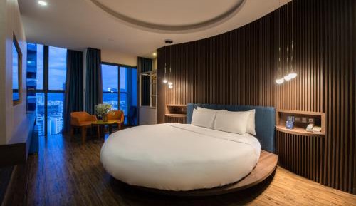 Junior Suite with Balcony