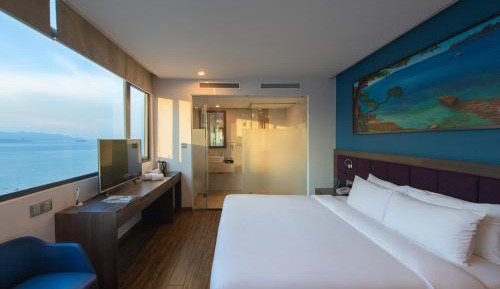Deluxe Double or Twin Room with Sea View