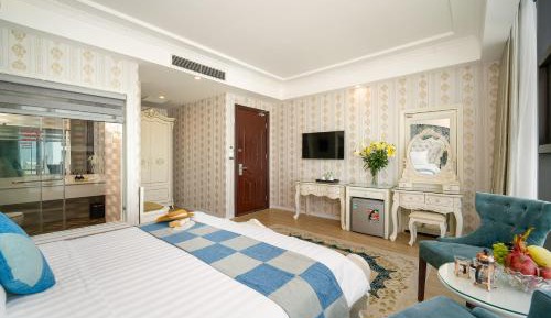Deluxe King Room