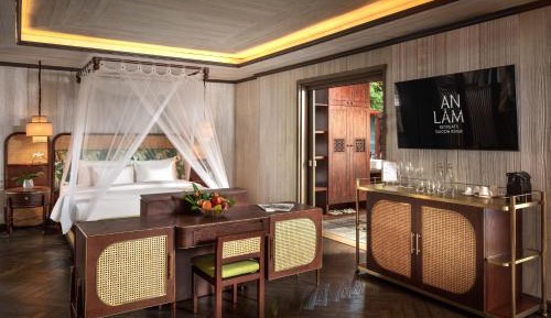 Garden Pool Suite