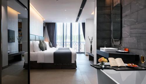 City View Deluxe Suite