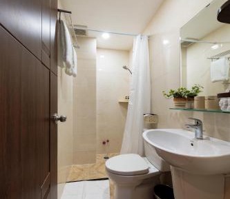 Deluxe Double with Free Laundry