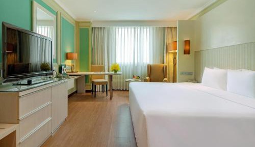 Deluxe King Room