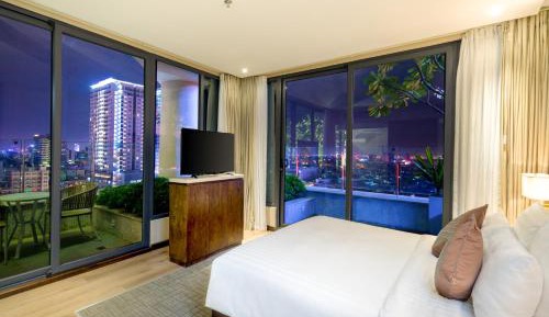 King Suite with Balcony