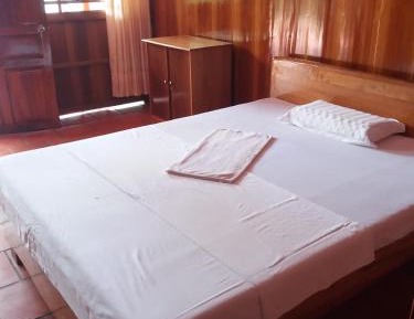 Single Room with Private Bathroom