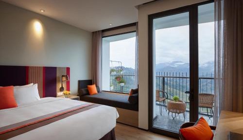Super Deluxe Double or Twin Room with Valley View