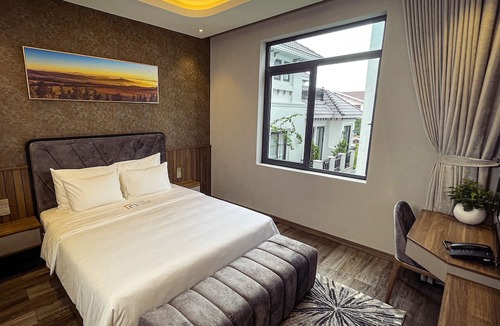 Binh Tan Hotel | The Malibu Saigon