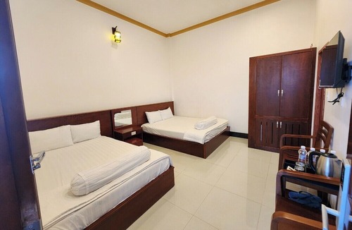 Bac Lieu Hostel | Van Nhi Hotel