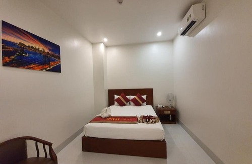 Bac Lieu Hostel | Royal Hotel