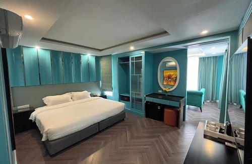 Hang Trong Hotel | Minerva Church Hotel