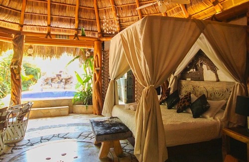 Riberas del Pilar Hotel | Mandala Thai