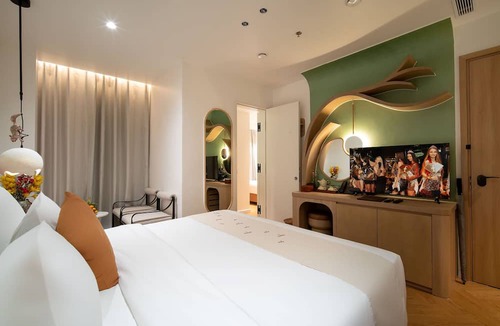 Downtown Ho Chi Minh City Hotel | Me Saigon Boutique Hotel
