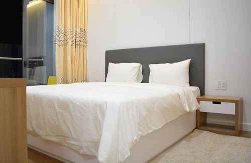 Tan Binh Hotel | Holiday Republic Saigon Airport