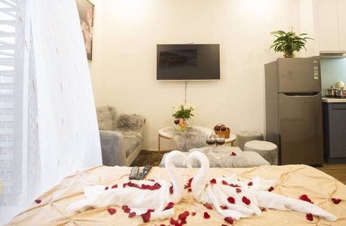 Tu Liem Hotel | Rosy Home