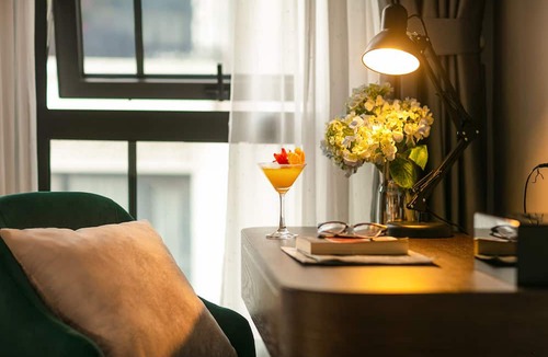 Hang Bac Hotel | May De Ville Lakeside Hotel