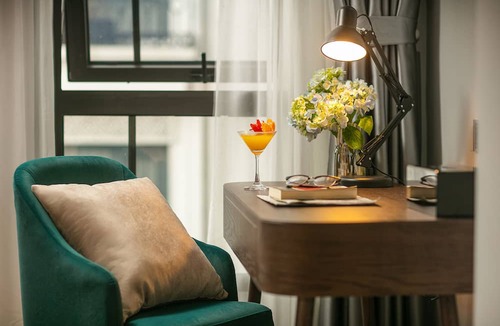 Hang Bac Hotel | May De Ville Lakeside Hotel