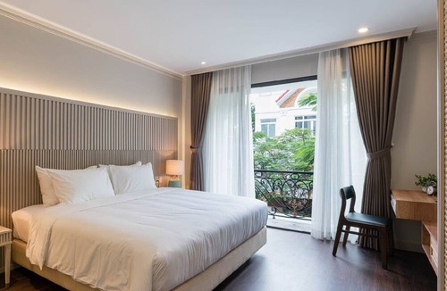 Phu My Hung Hotel | Charmaine's Hotel & Apartment