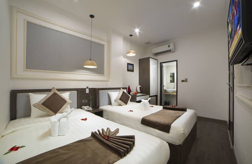 Hang Trong Hotel | Galliot Central Hotel
