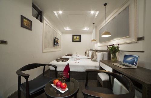 Hang Trong Hotel | Galliot Central Hotel