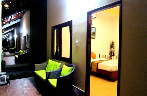 Giong Trom Hotel | Mango Home Riverside