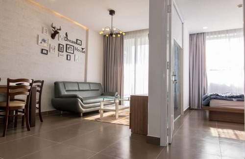 Tan Binh Apartment | Cozy Botanica Boutique