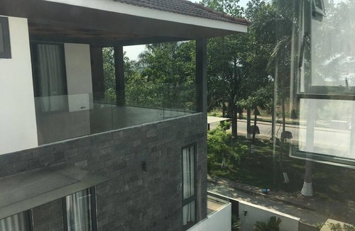 Quang Ngai Hotel | Hana Riverside Villa