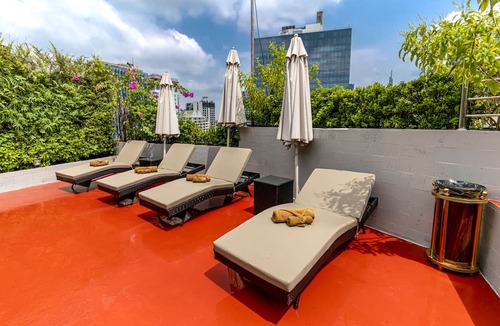 Little Japan Hotel | Roseland Sweet Hotel