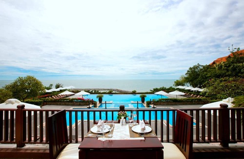Phu Hai Beach Hotel | Romana Resort & Spa