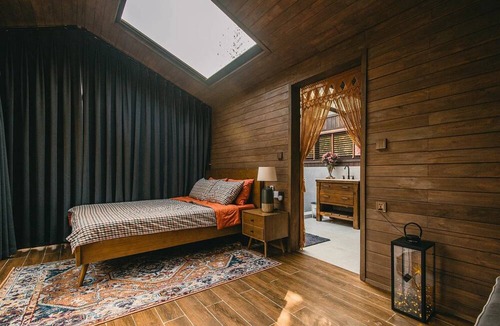 Old Quarter Hotel | deLAM Home Hang Dao