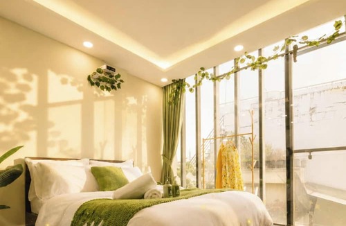 Phu Nhuan Hotel | La Yen Homes