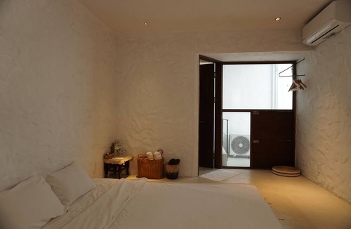 Phuoc Long Hotel | The Still