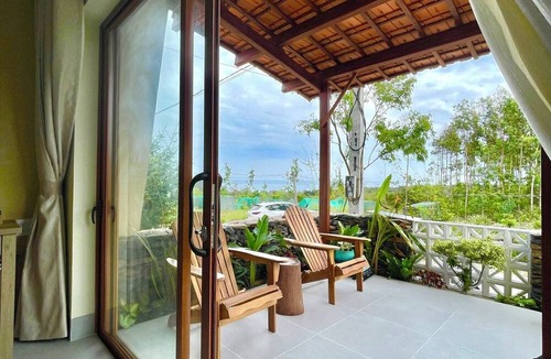 Tuy An Hotel | Tram Seven Retreat House Ganh Da Dia