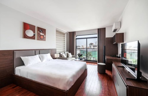 Ba Dinh Hotel | Luxe Paradise Suites Doi Can
